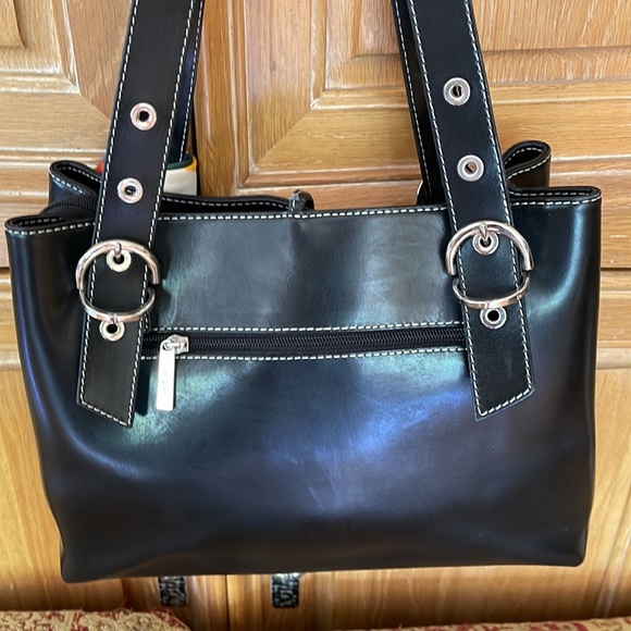 🌺 FREDERIC PARIS; Beautiful Black Leather Medium-Sized Handbag in GREAT Shape!! - Picture 9 of 16